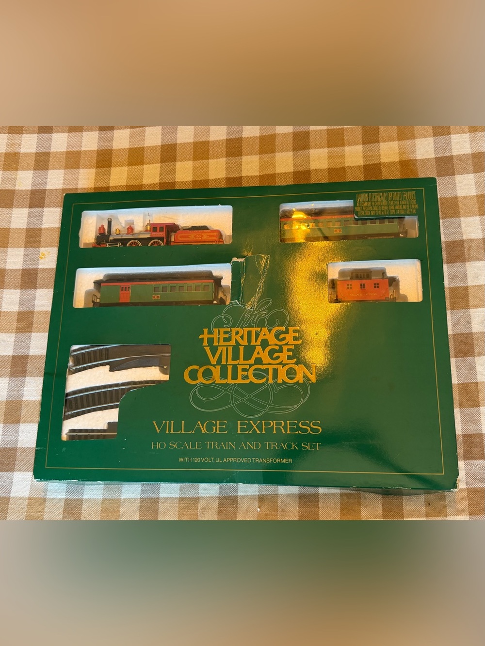 Department 56 Heritage Village Express HO Scale Train Set